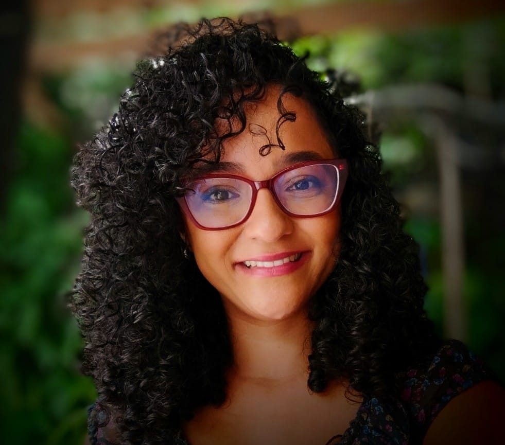 Profª. Ms. Kelly Fernanda Santos