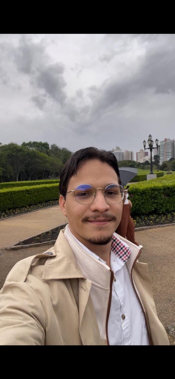 Prof. Esp. Thiago César Dias Pinto